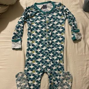 KicKee Pants 2T footies in Like New Condition Lagoon Scales